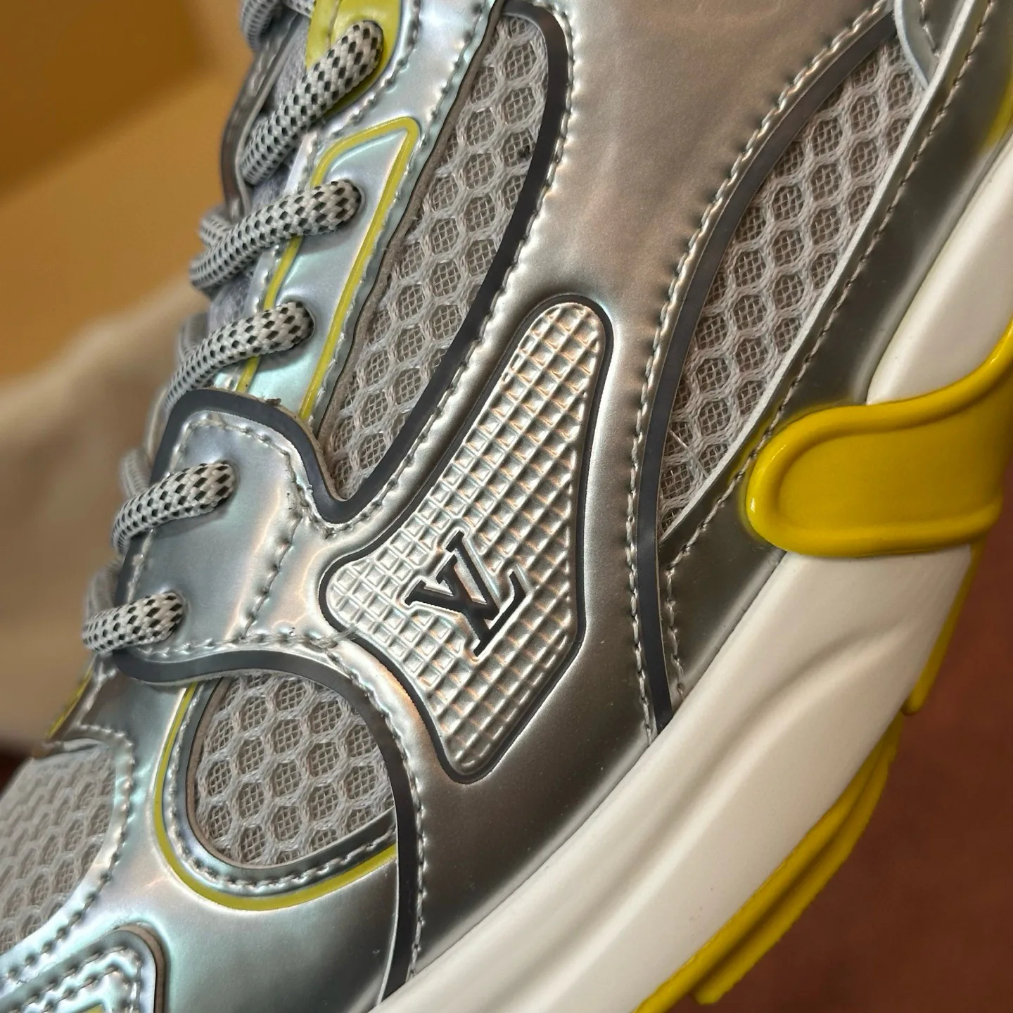 Кроссовки Женские Louis Vuitton 365094