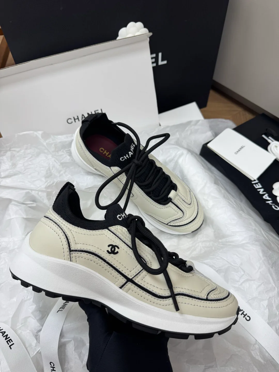 Кроссовки Женские Chanel 17418273