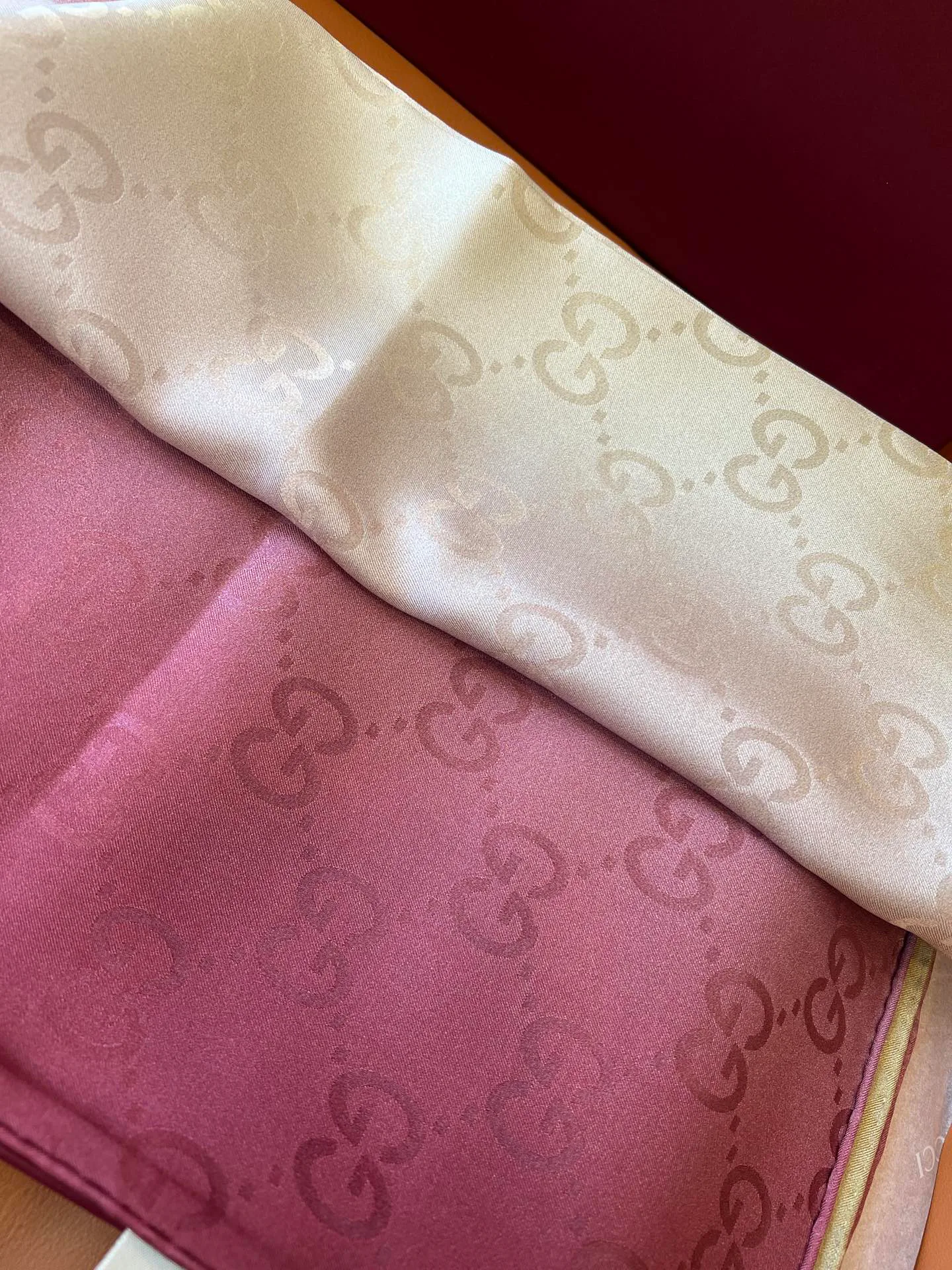 Шарфы Gucci 28490