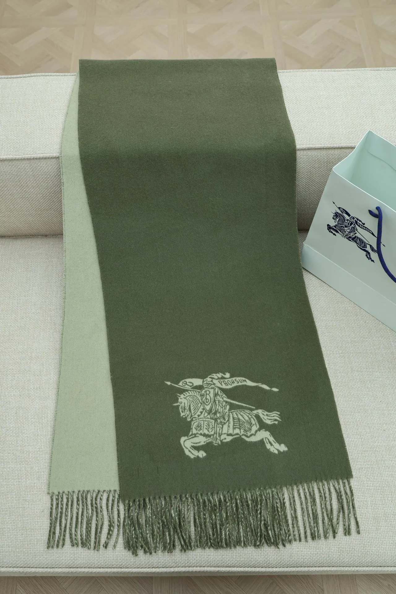 Шарфы Burberry 185635