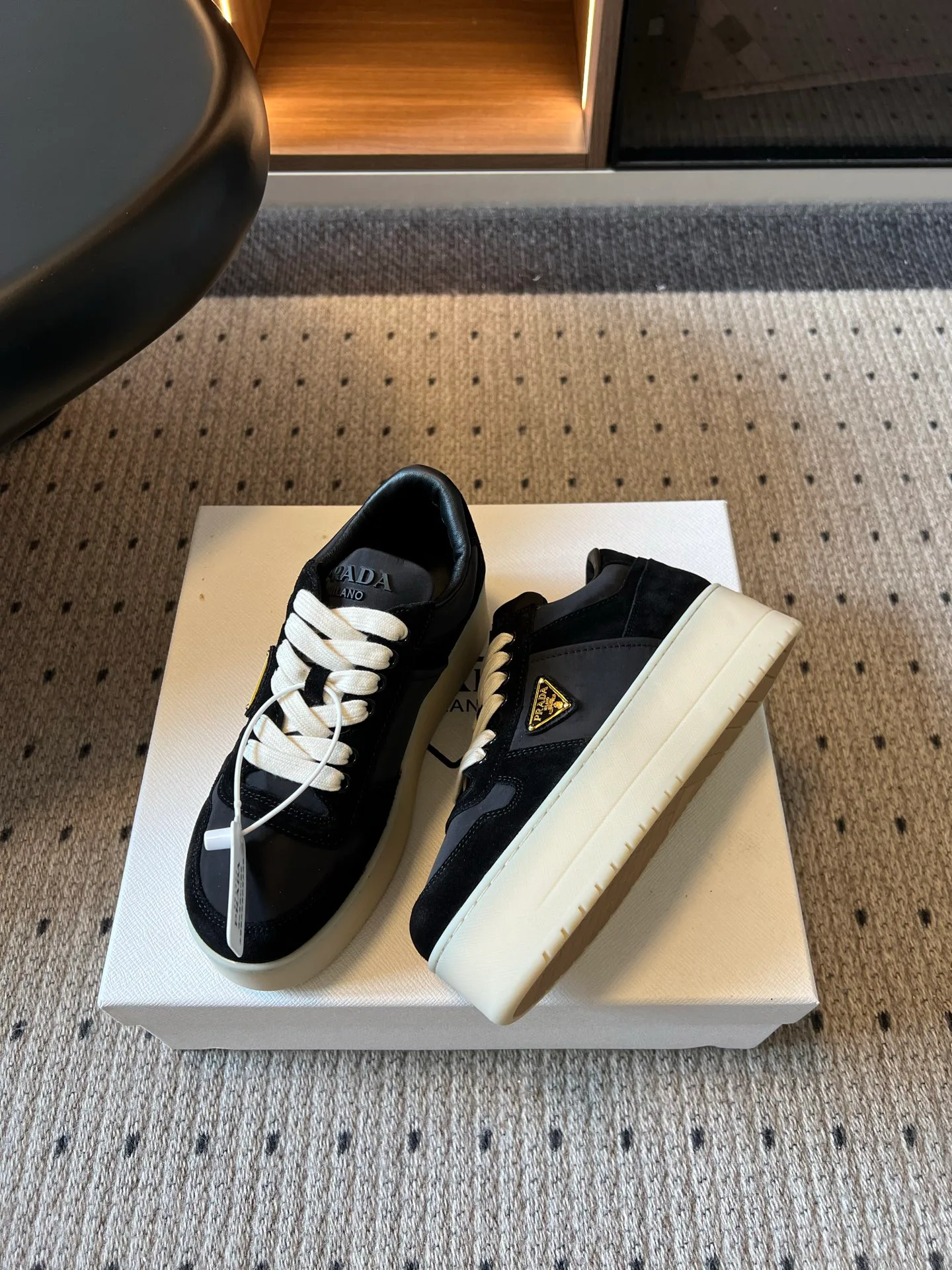 Кроссовки Женские Prada 18731912
