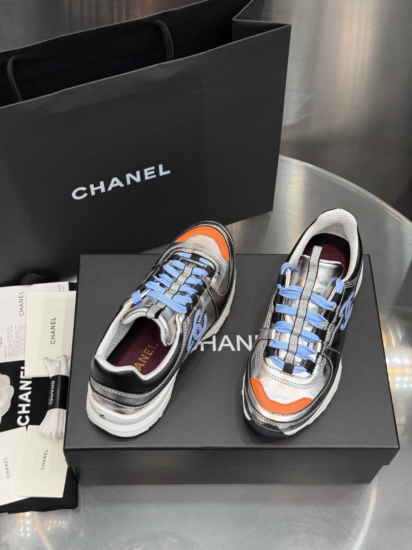 Кроссовки Женские Chanel 19148484