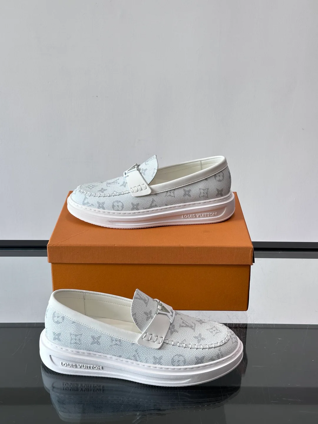 Слипоны Мужские Louis Vuitton 13562633