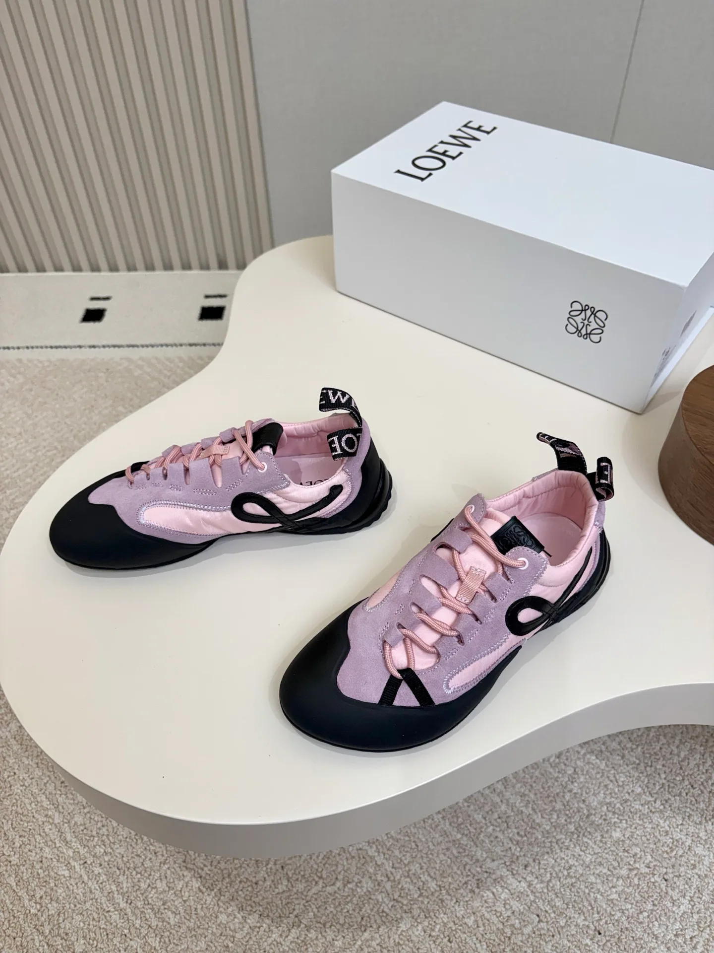 Кроссовки Женские Loewe 17902776