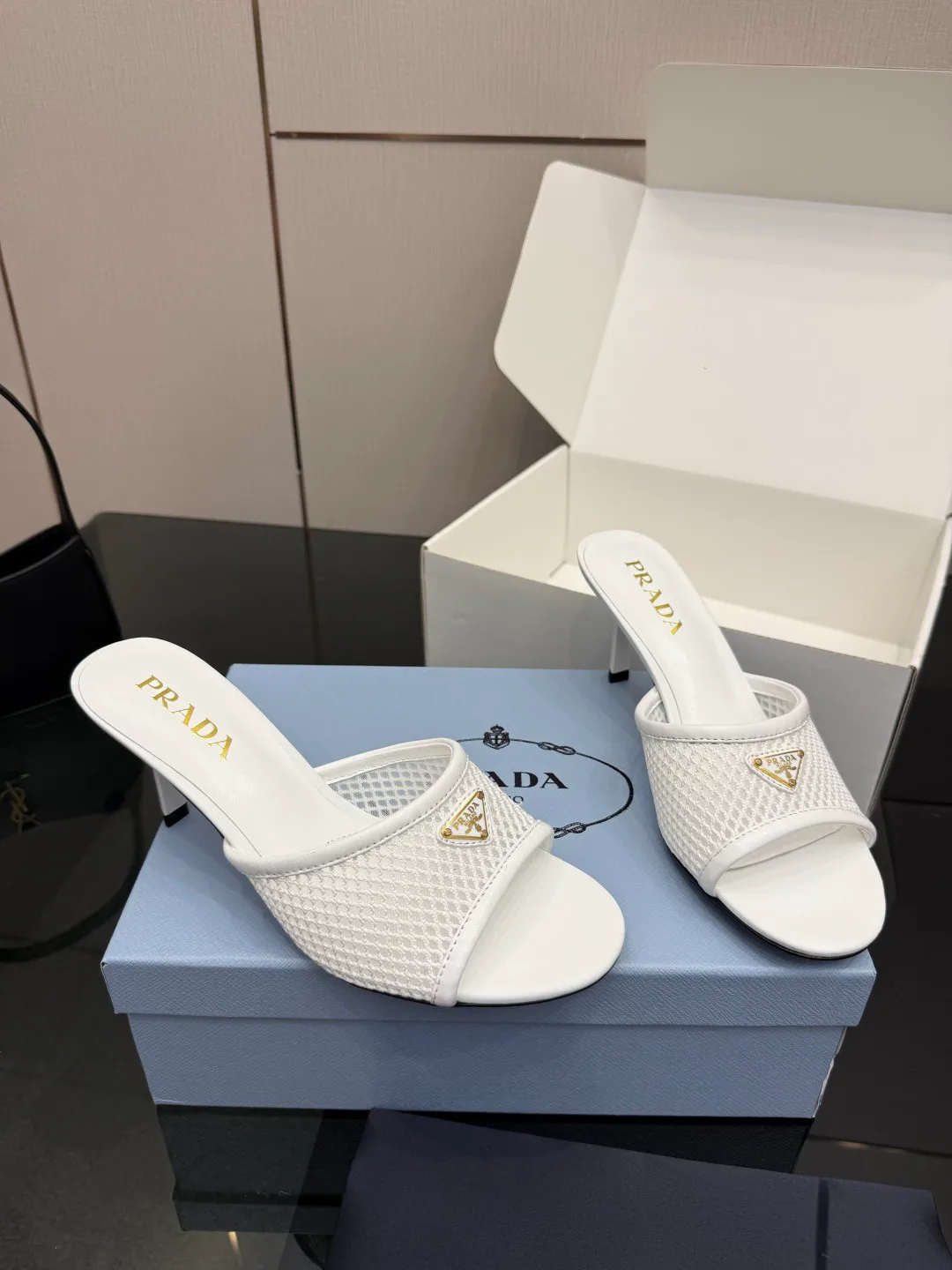 Босоножки Женские Prada 13461668