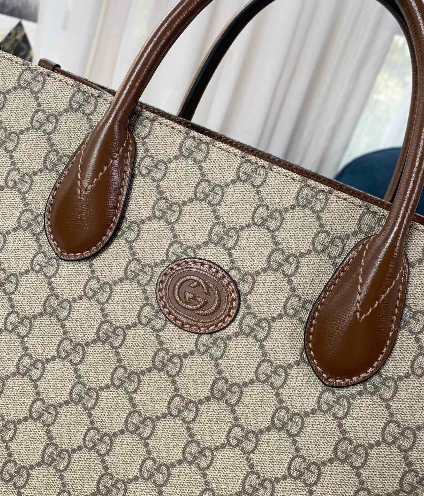 Классические Сумки Женские Gucci 12795259