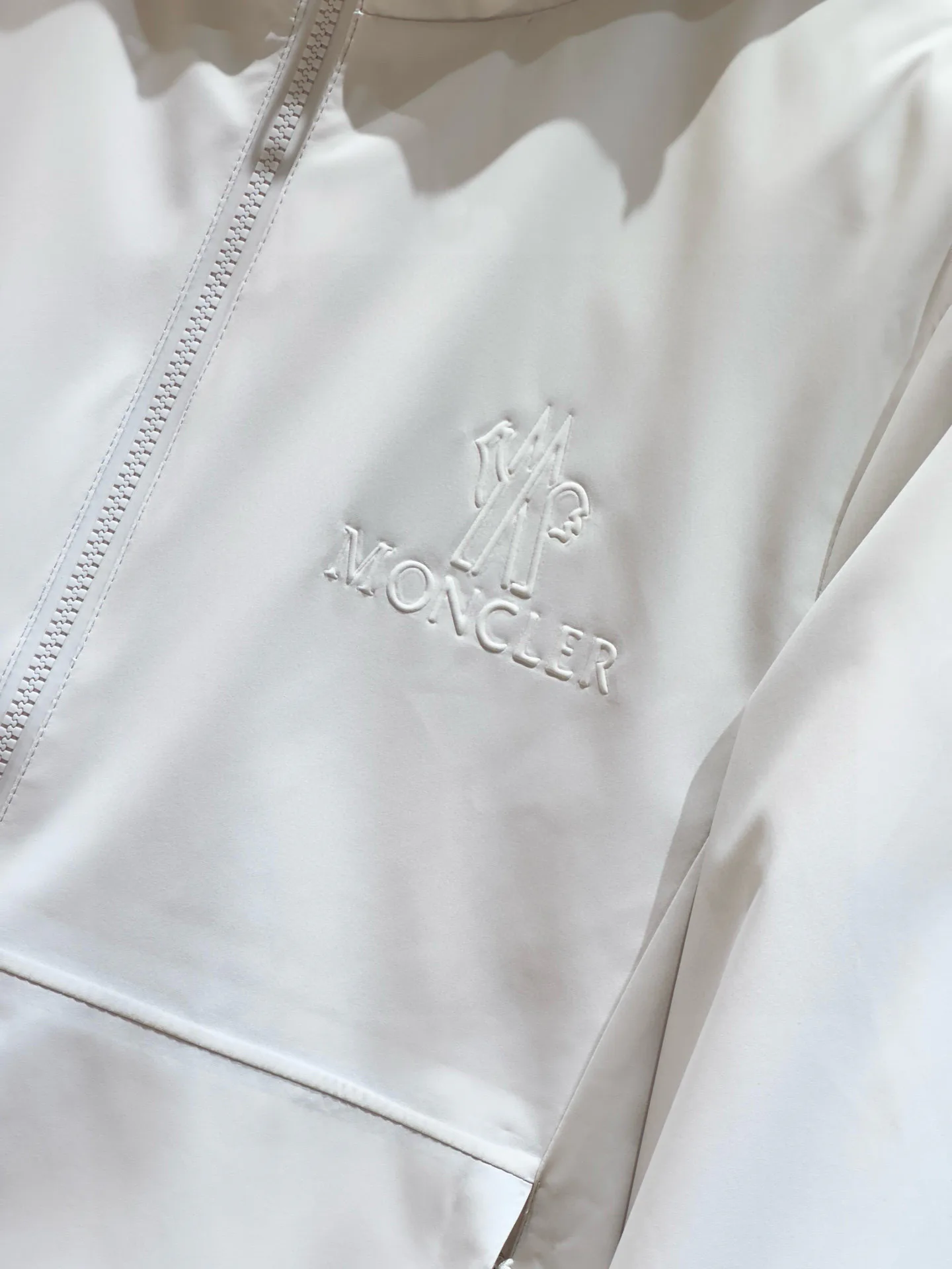 Куртки И Пуховики Мужские Moncler 1857779