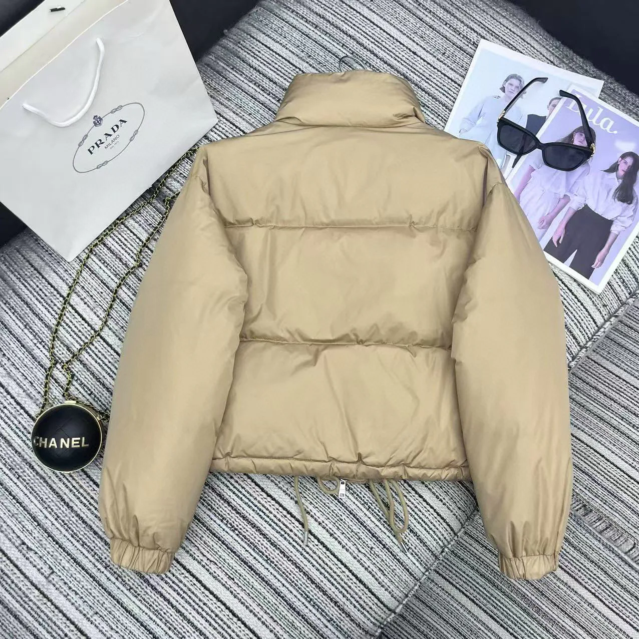 Куртки И Пуховики Женские Prada 18853956