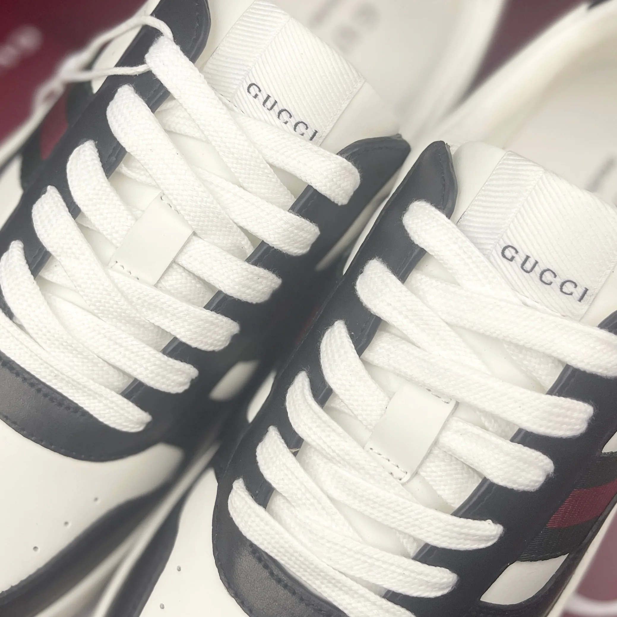 Кроссовки Женские Gucci 5402071