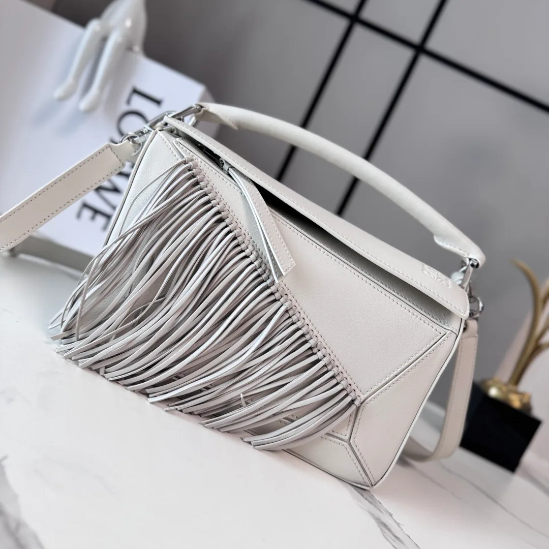 Классические Сумки Женские Loewe 13174365