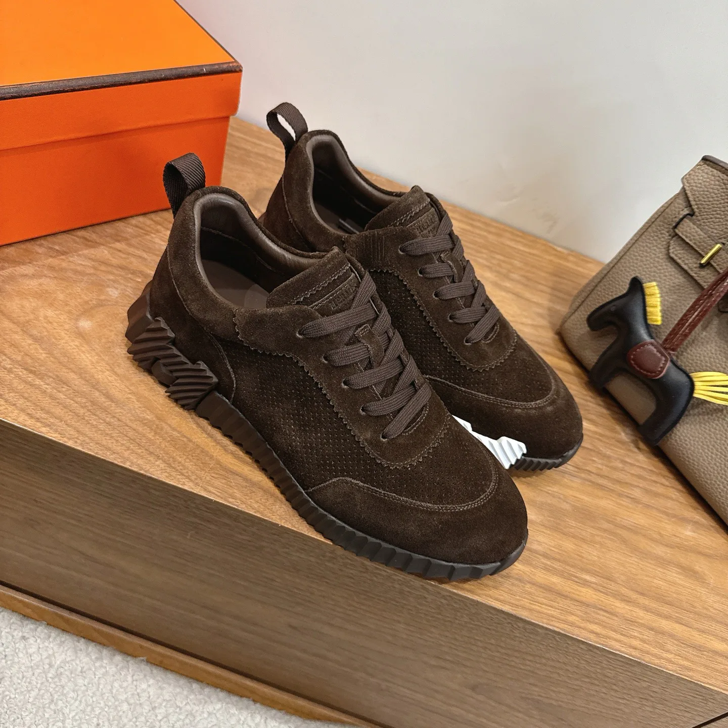 Кроссовки Женские Hermes 11336533