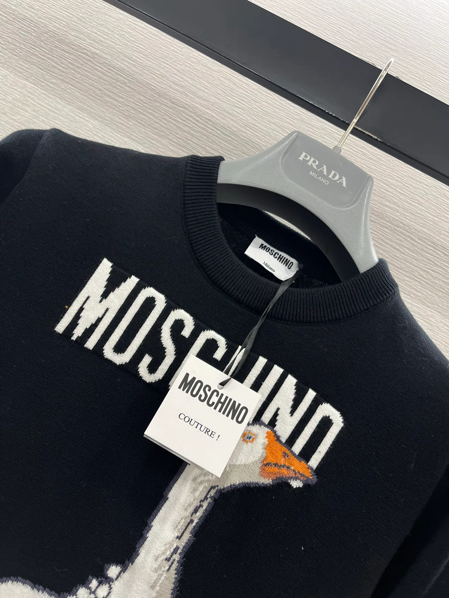 Футболки Женские Moschino 1352054