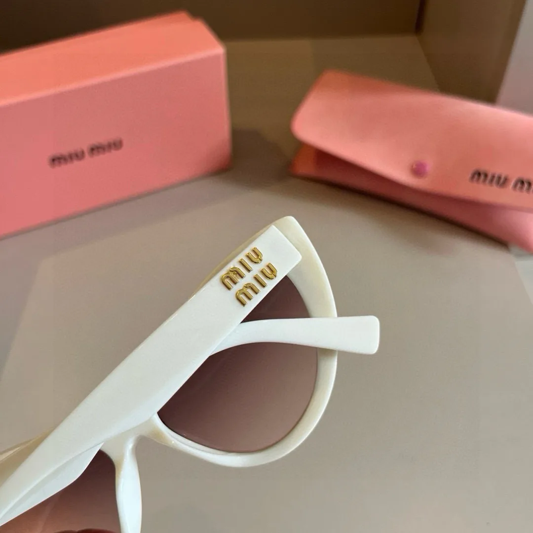 Очки Miu Miu 10842021