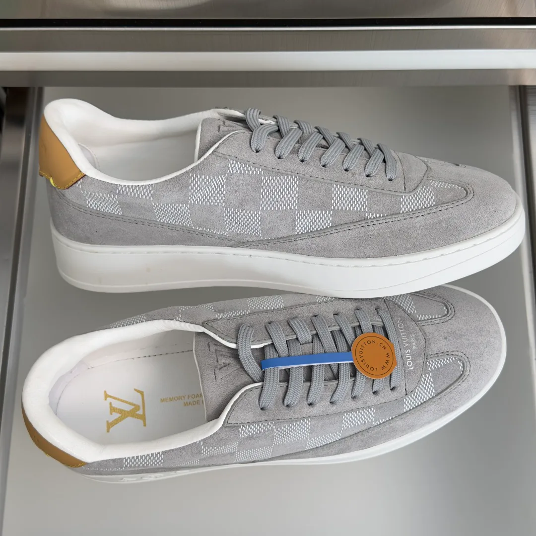 Кроссовки Женские Louis Vuitton 17950381