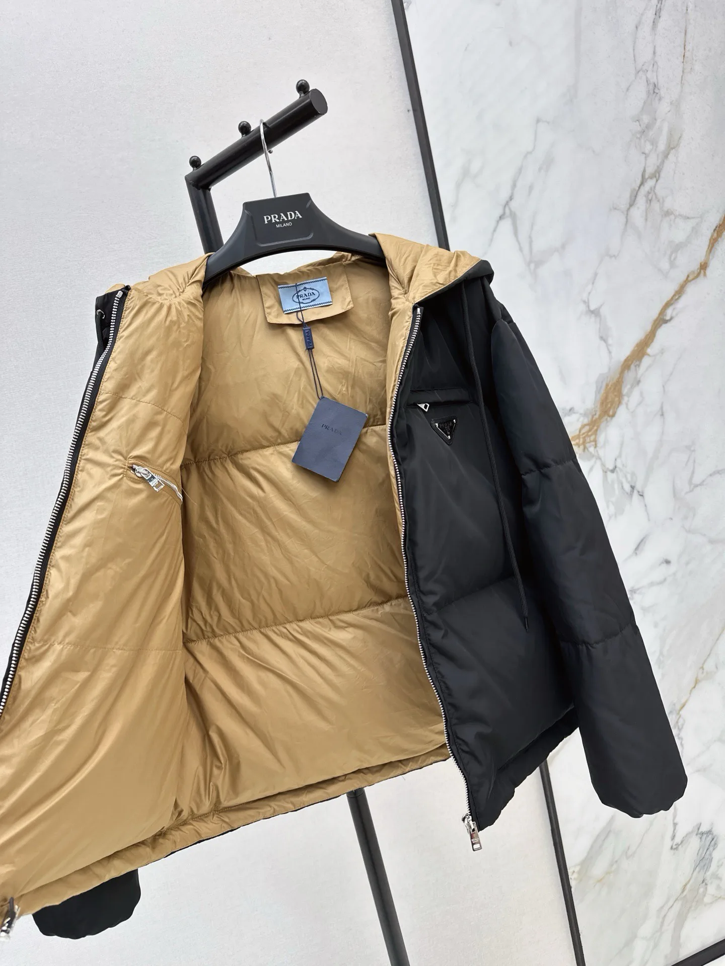 Куртки И Пуховики Женские Prada 19323463