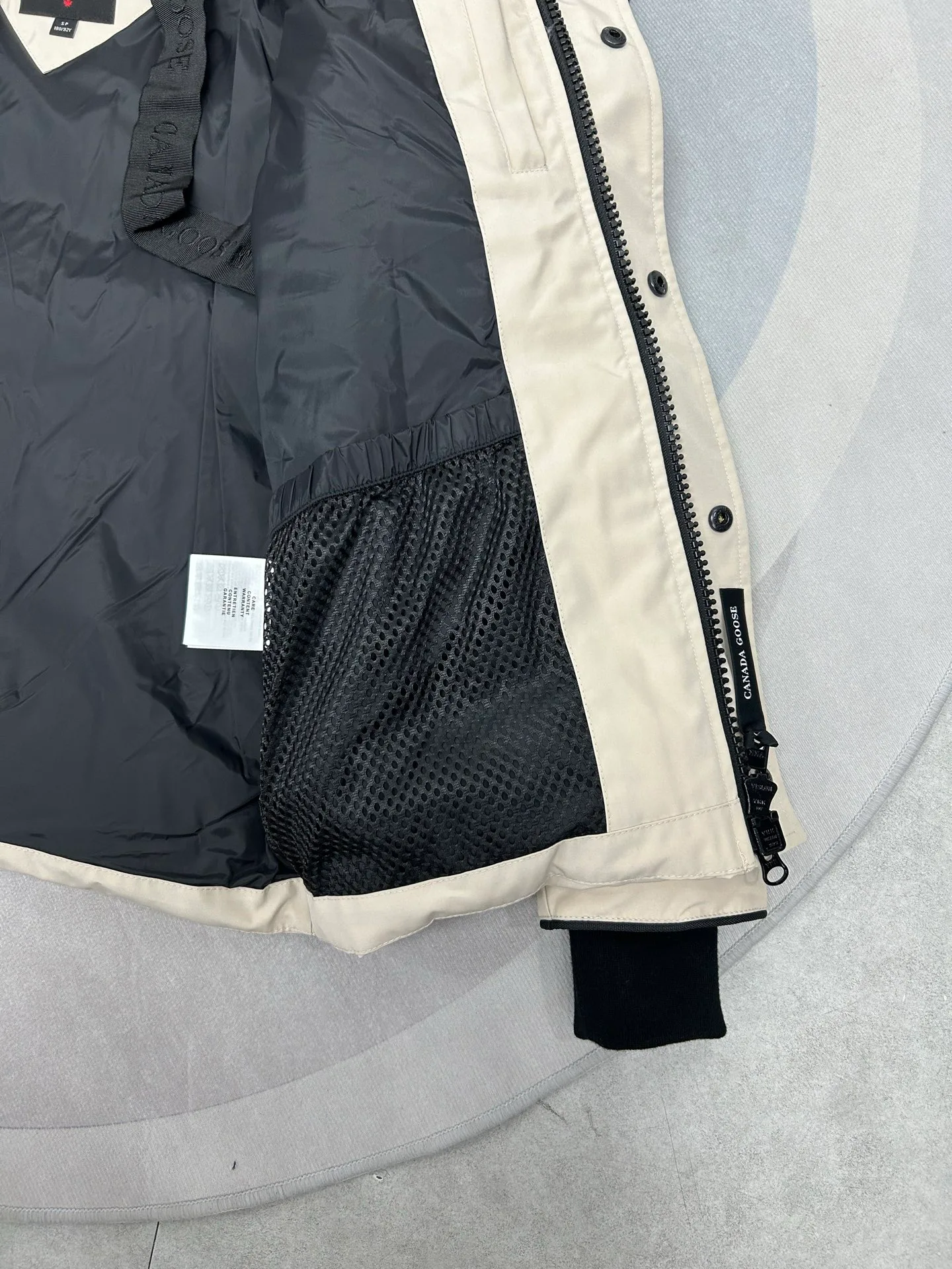 Куртки И Пуховики Мужские Canada Goose 1527030