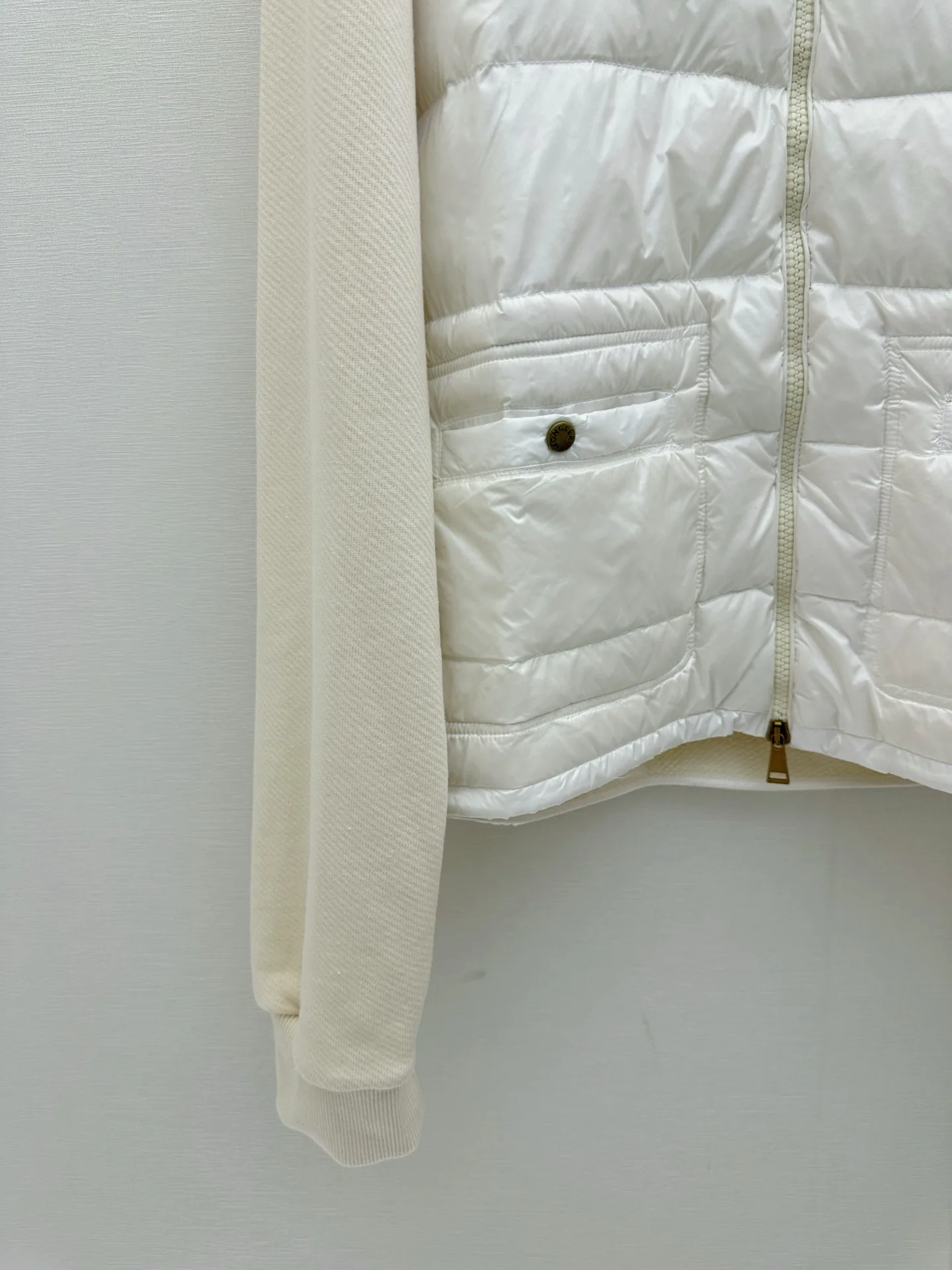 Куртки И Пуховики Женские Moncler 17960469