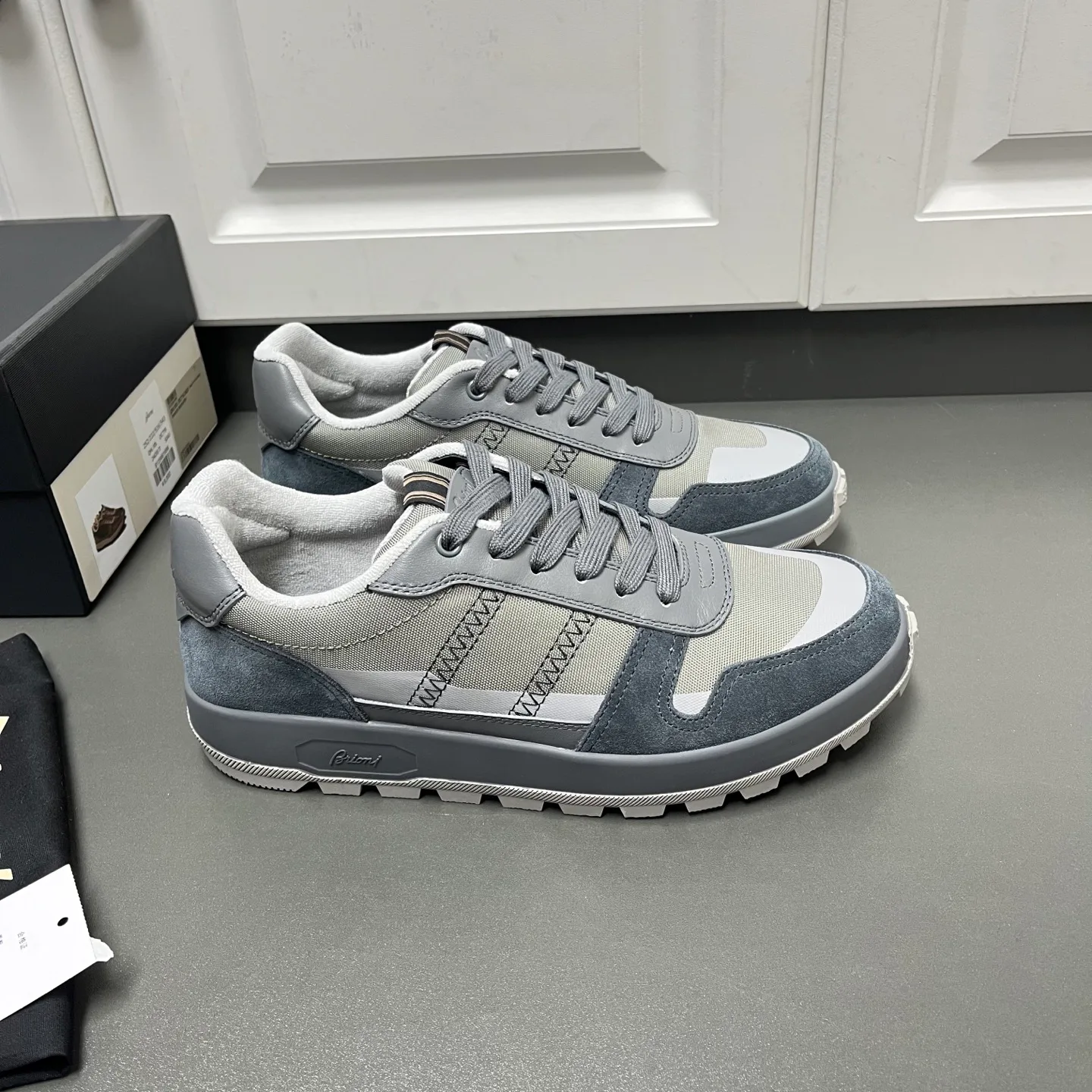 Кроссовки Женские Brioni 12415