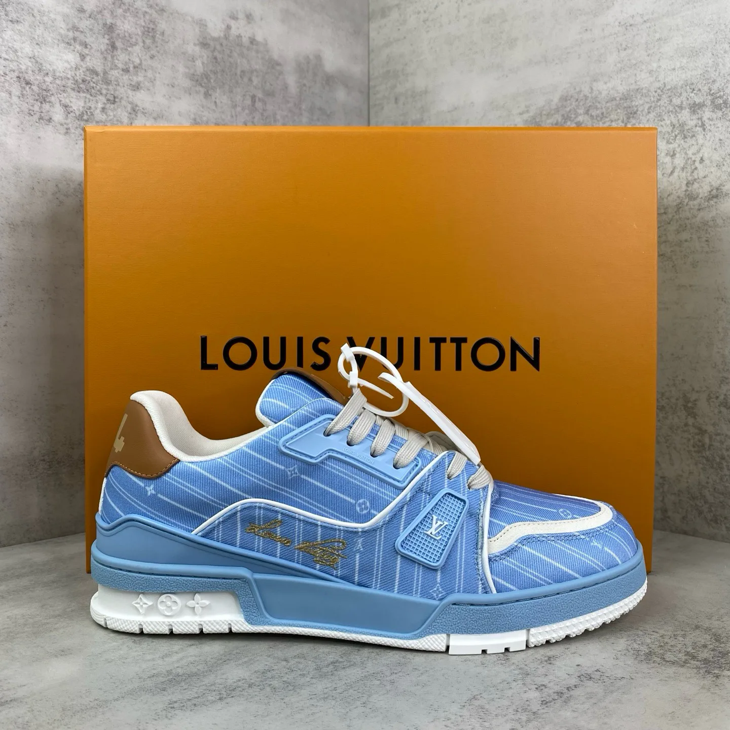 Кроссовки Женские Louis Vuitton 17961747