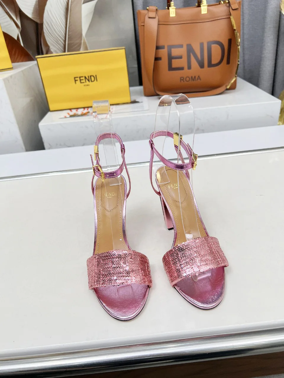 Босоножки Женские Fendi