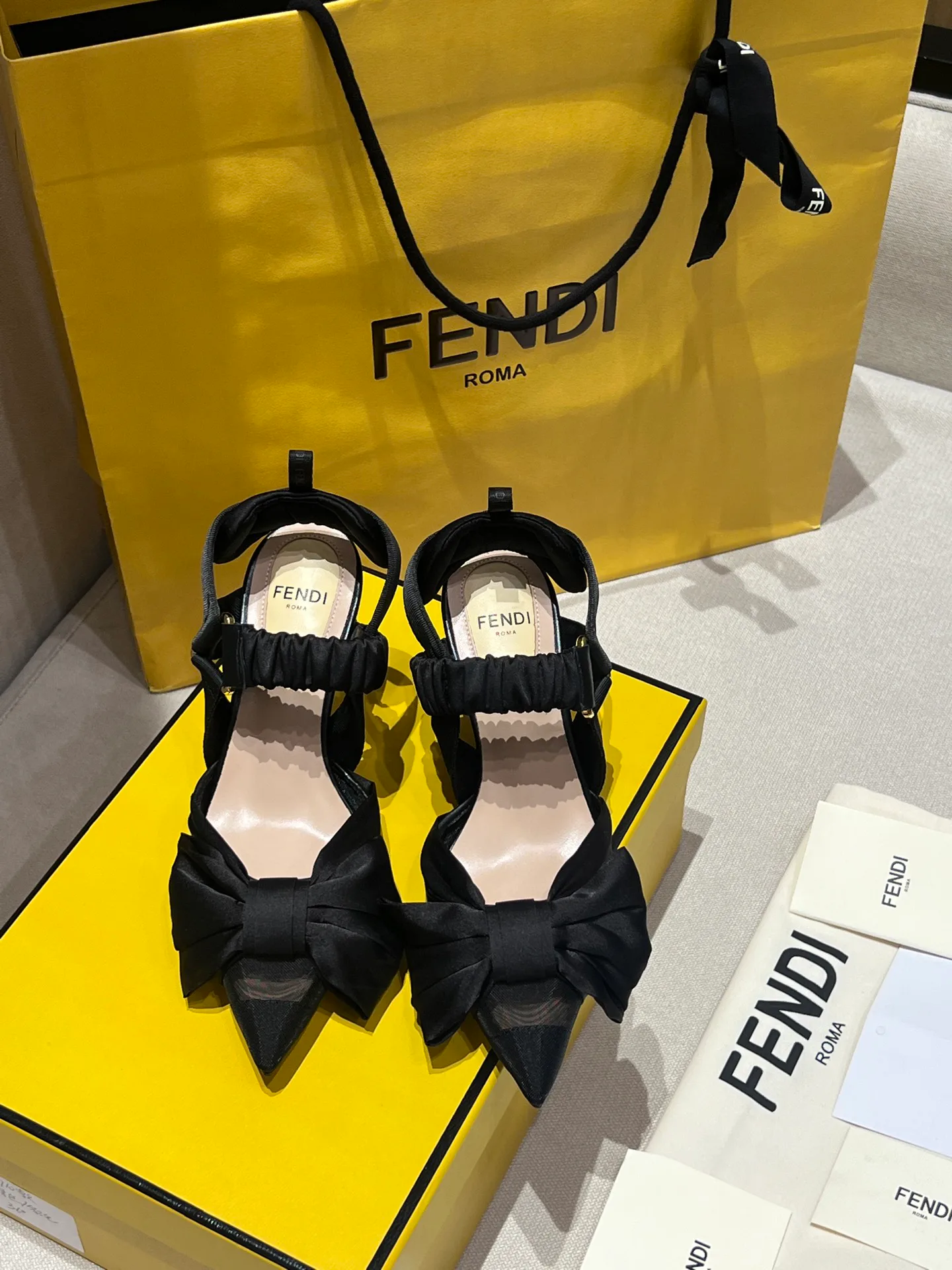Босоножки Женские Fendi 11699669