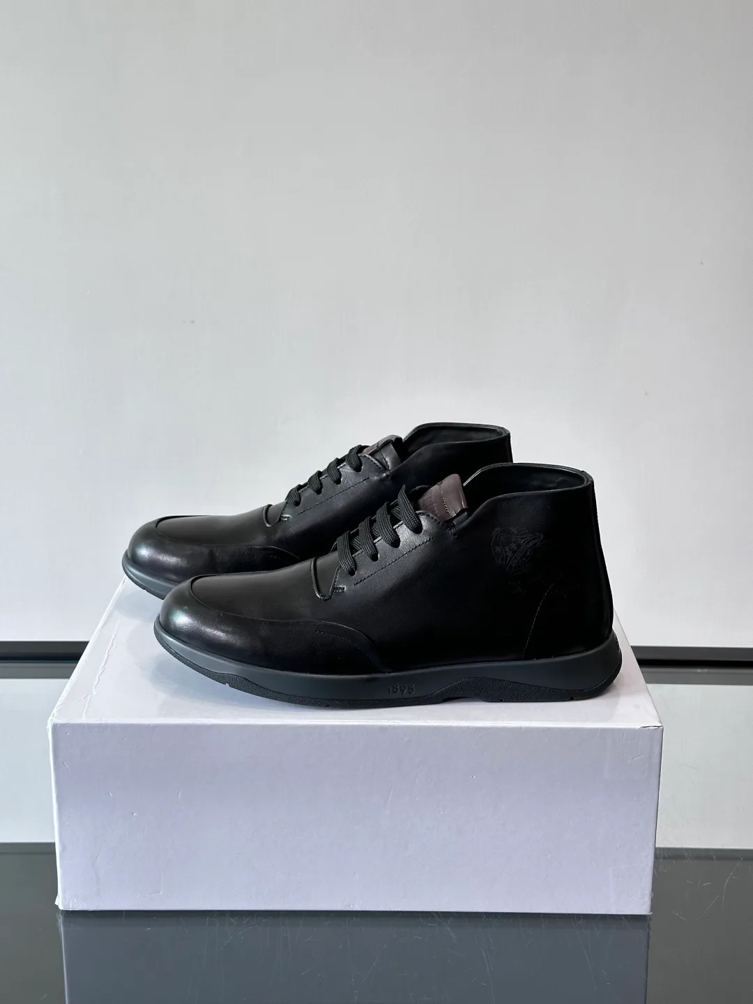 Кроссовки Мужские Berluti 674504