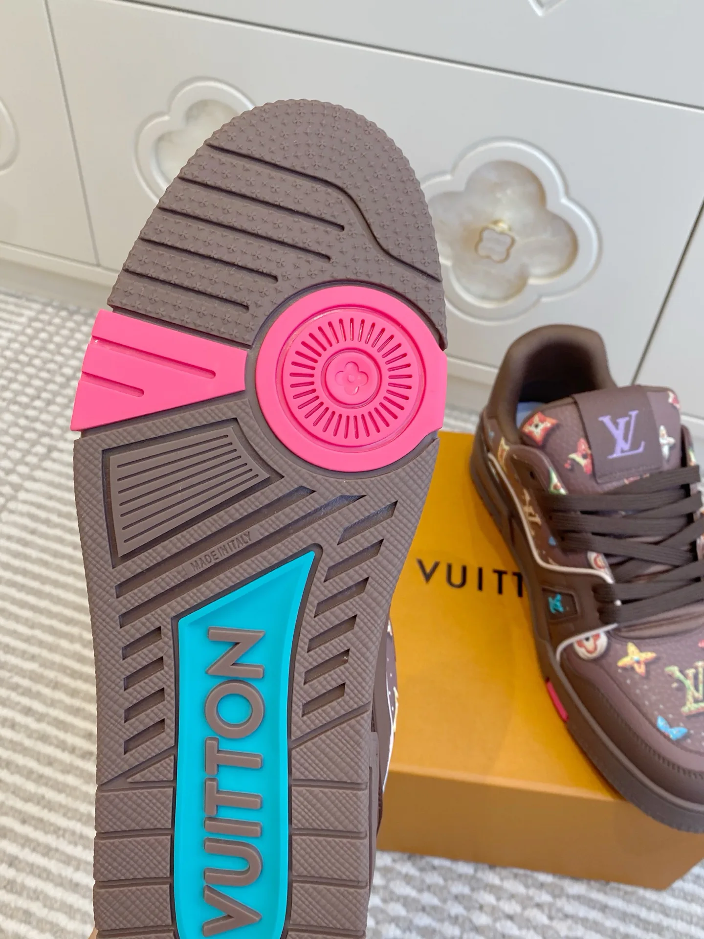 Кроссовки Женские Louis Vuitton 1654933