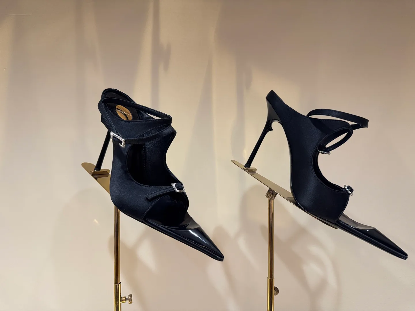 Босоножки Женские Saint Laurent 5737624