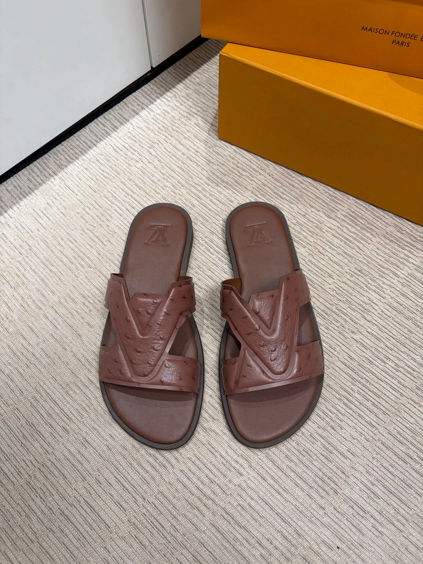 Шлепанцы Мужские Louis Vuitton 12826633