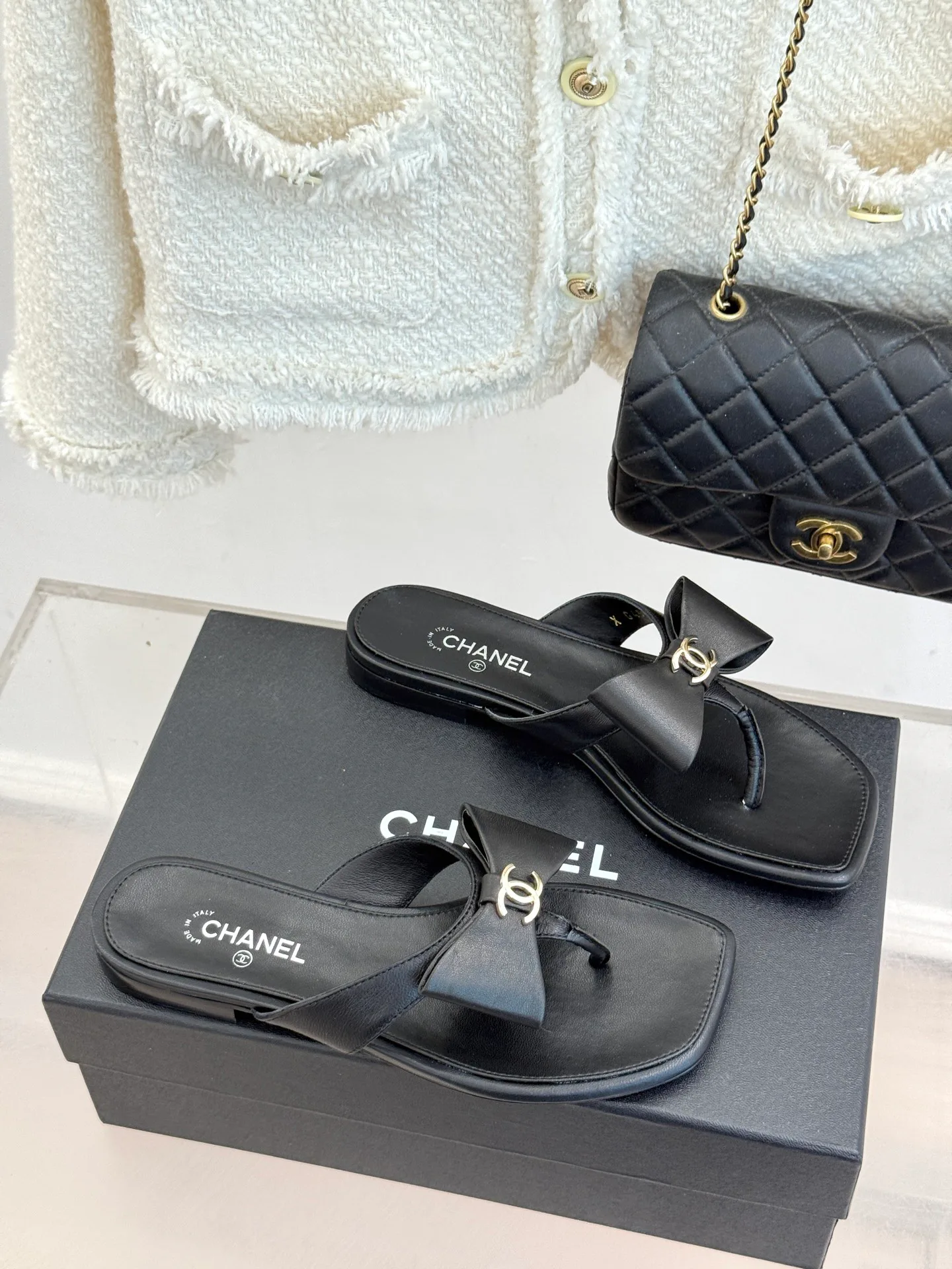 Шлепанцы Женские Chanel 16965745