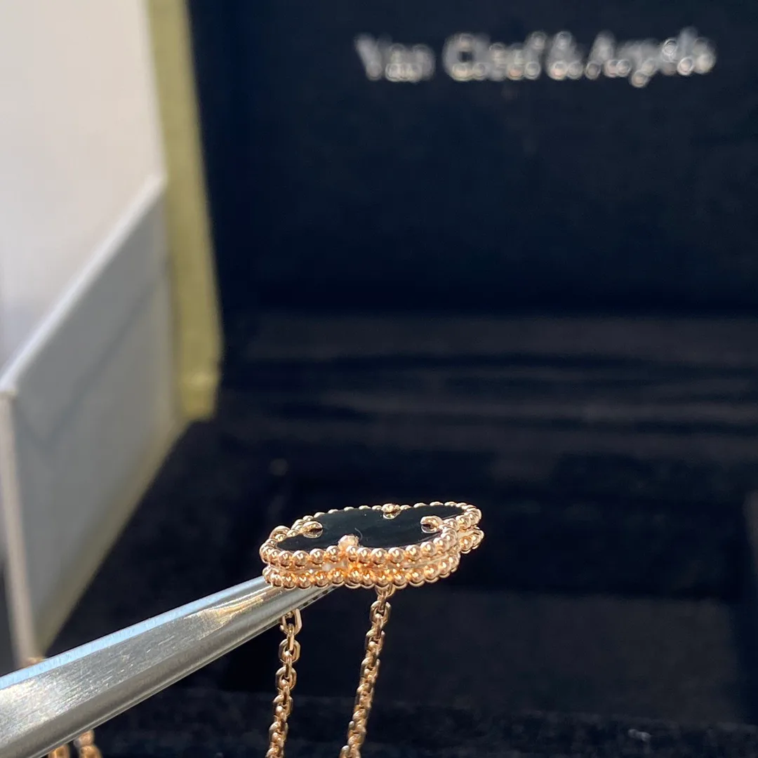Бижутерия Van Cleef & Arpels 472072