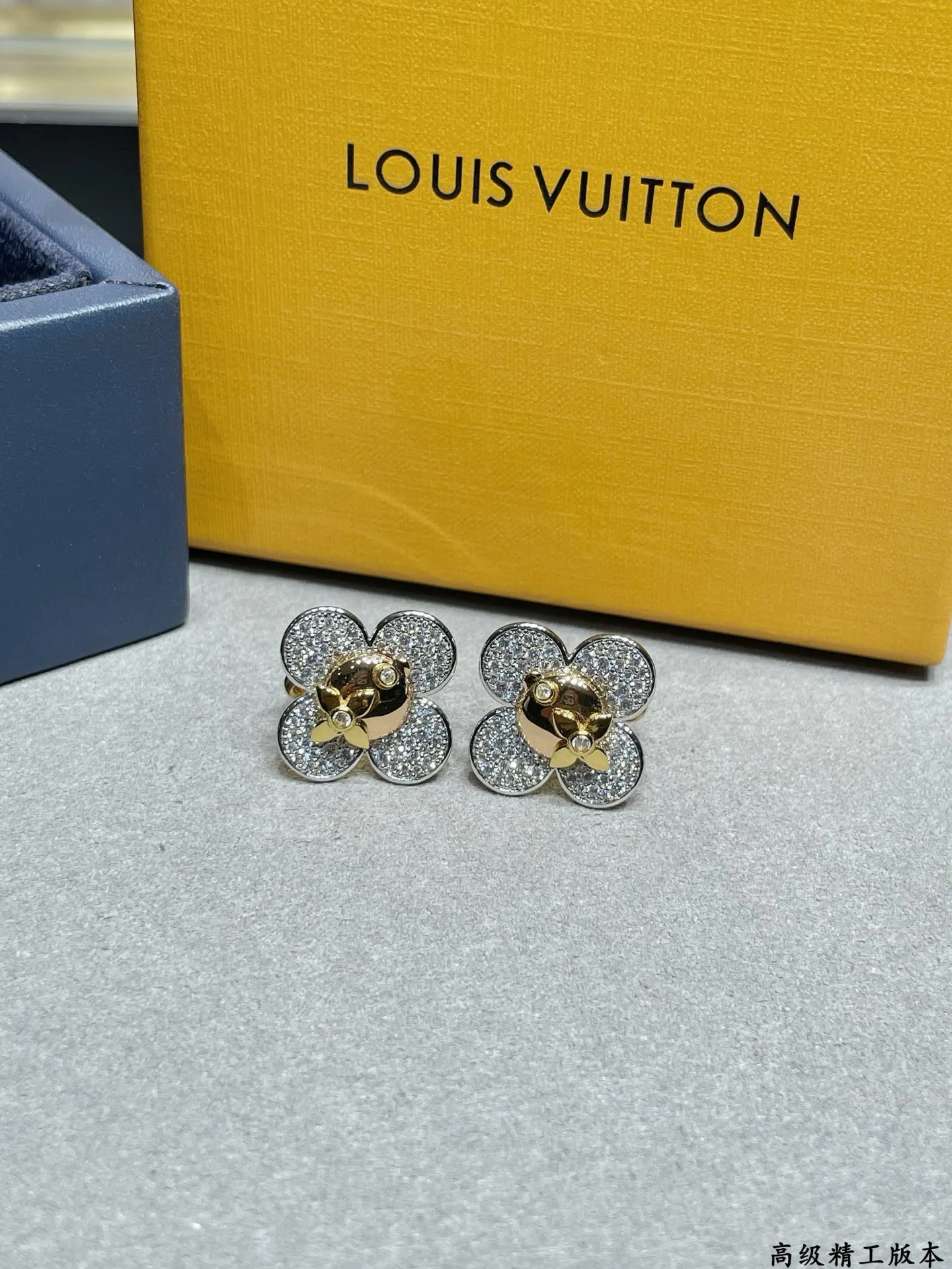 Бижутерия Louis Vuitton 17850270