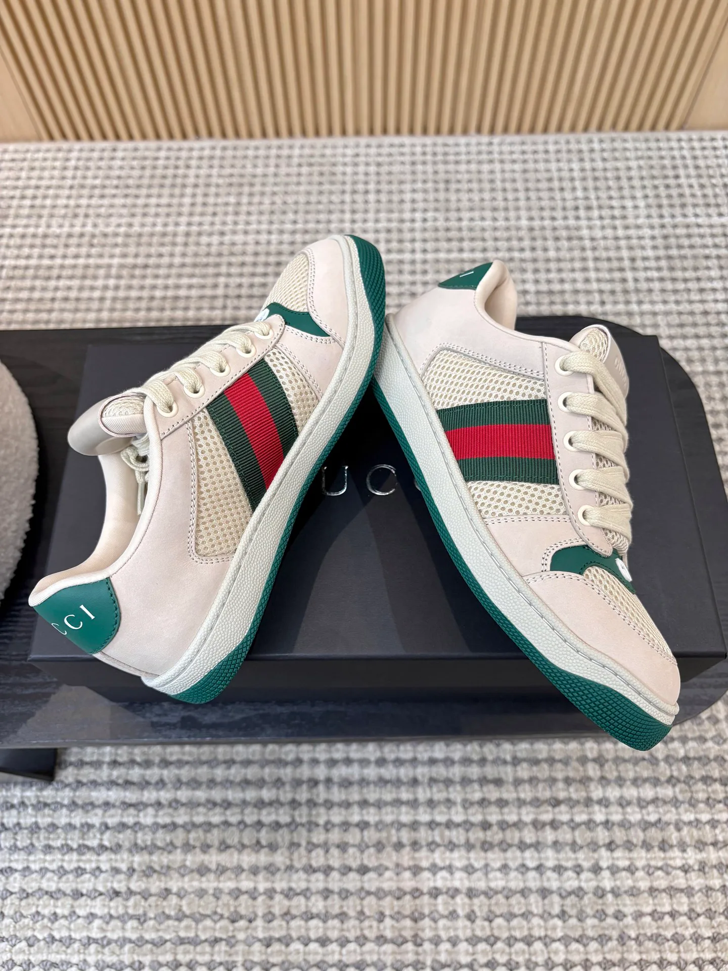 Кроссовки Женские Gucci 17451099