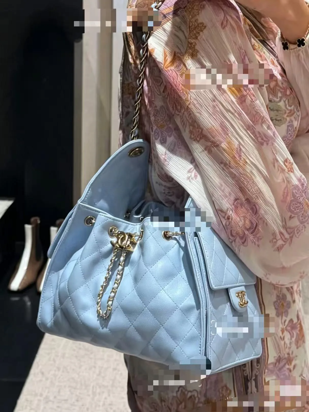 Классические Сумки Женские Chanel 17302672