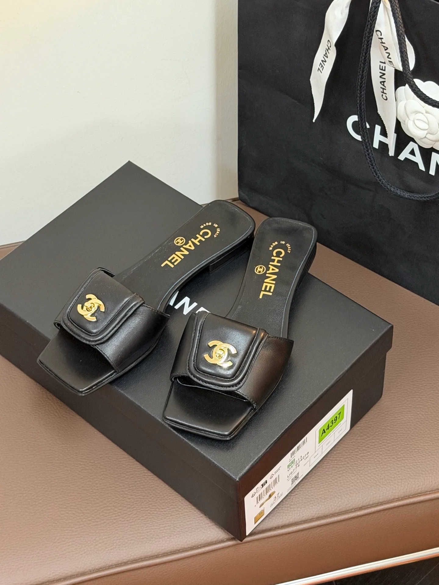 Шлепанцы Женские Chanel 12163316