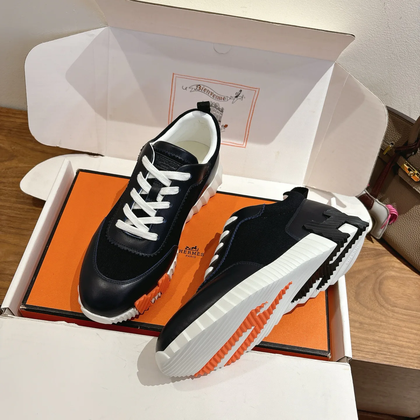 Кроссовки Женские Hermes 18729615