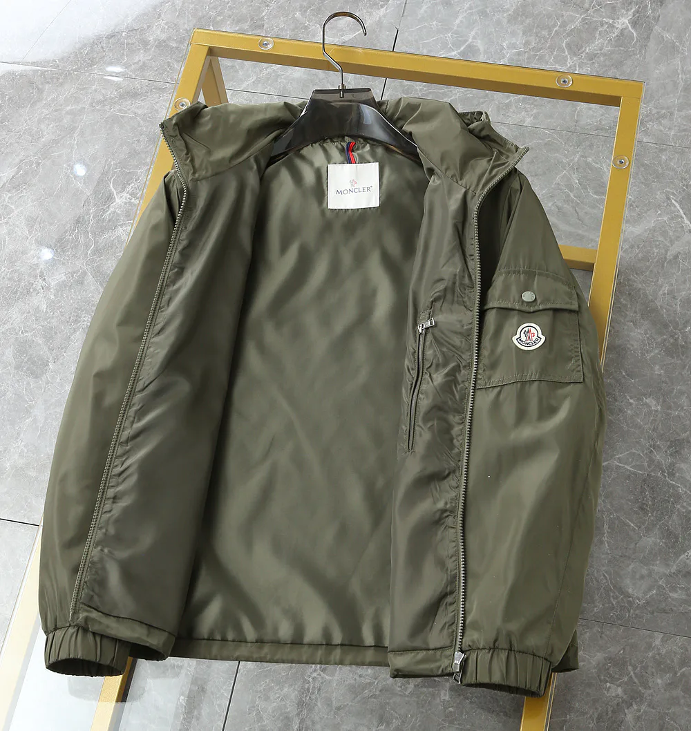 Куртки И Пуховики Мужские Moncler 11214349