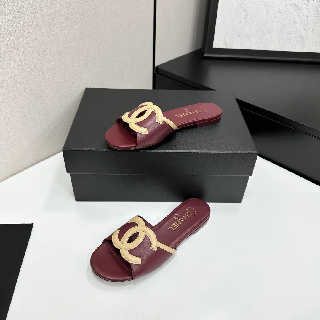 Шлепанцы Женские Chanel 11738538