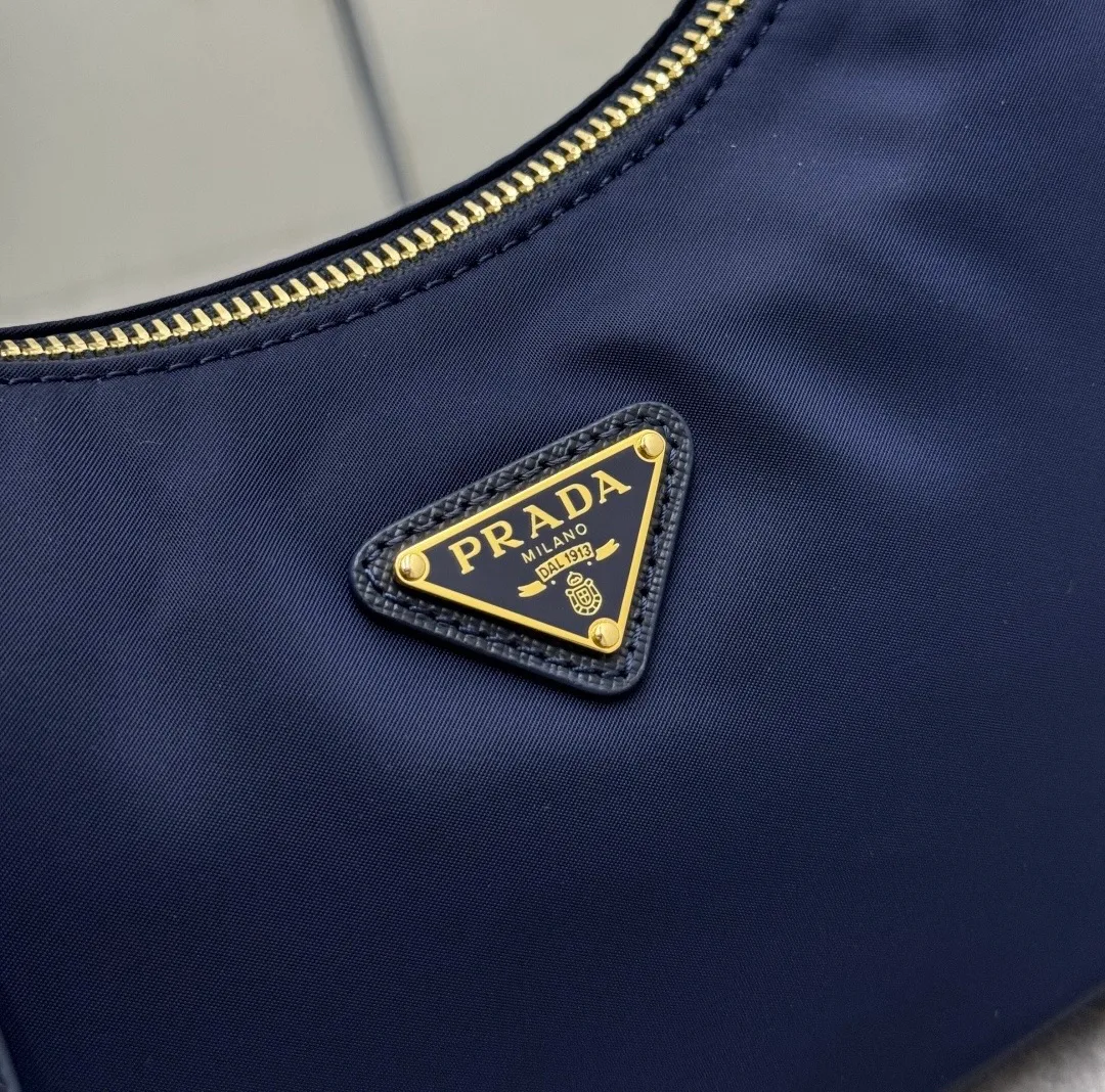 Сумки На Ремне Женские Prada 11682025