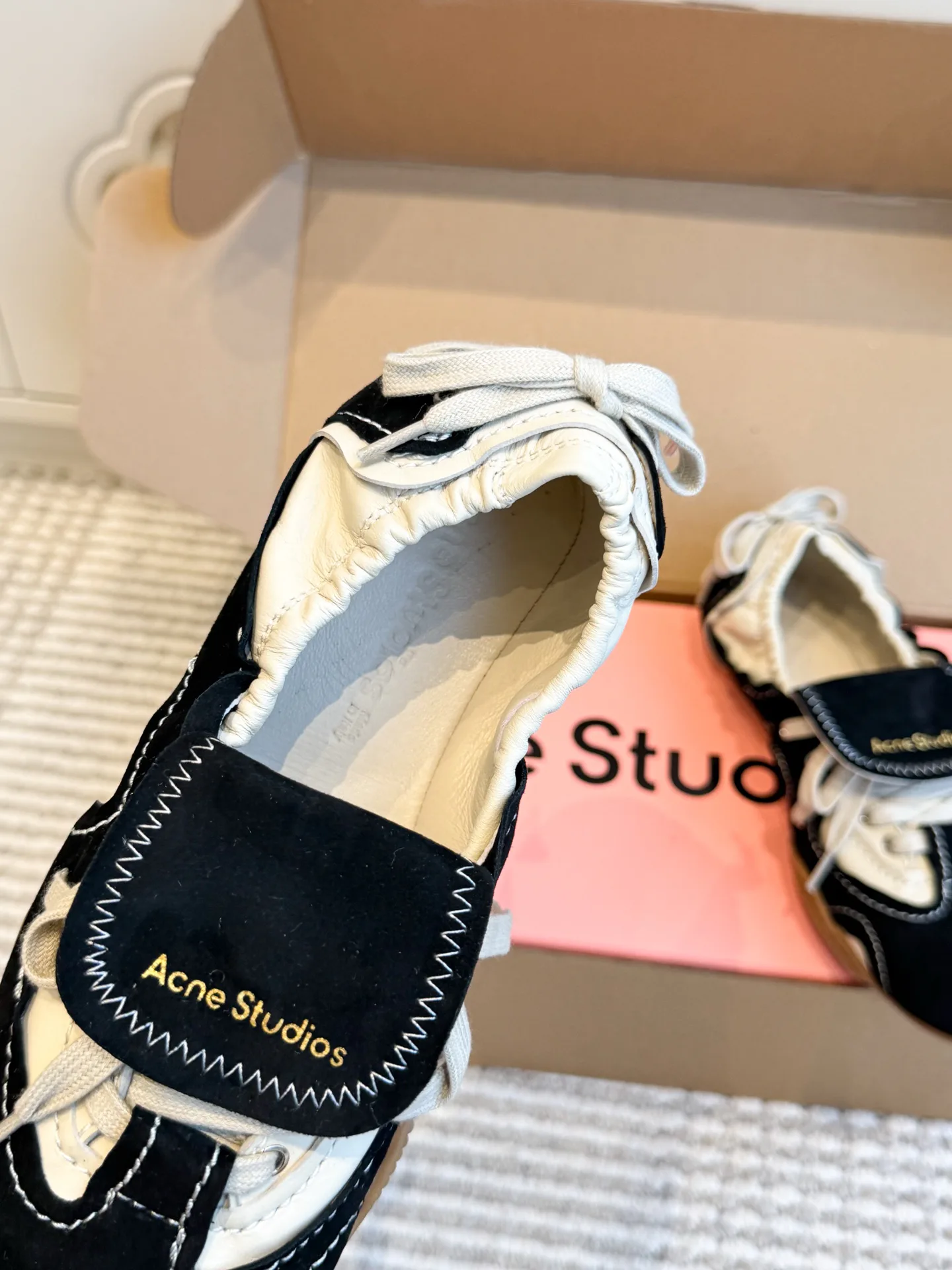 Кроссовки Женские Acne Studios 18261270