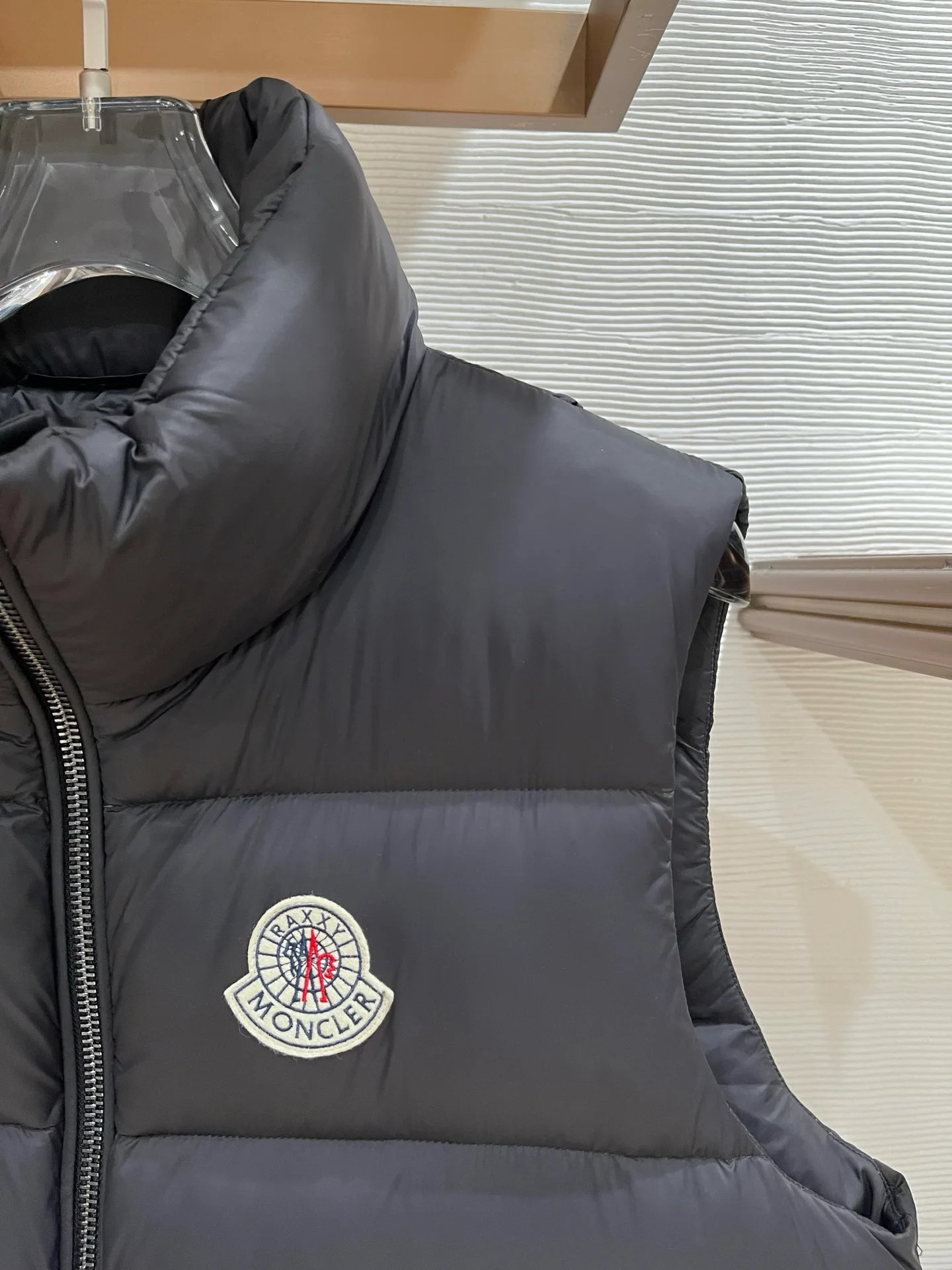 Жилеты Женские Moncler 18639708