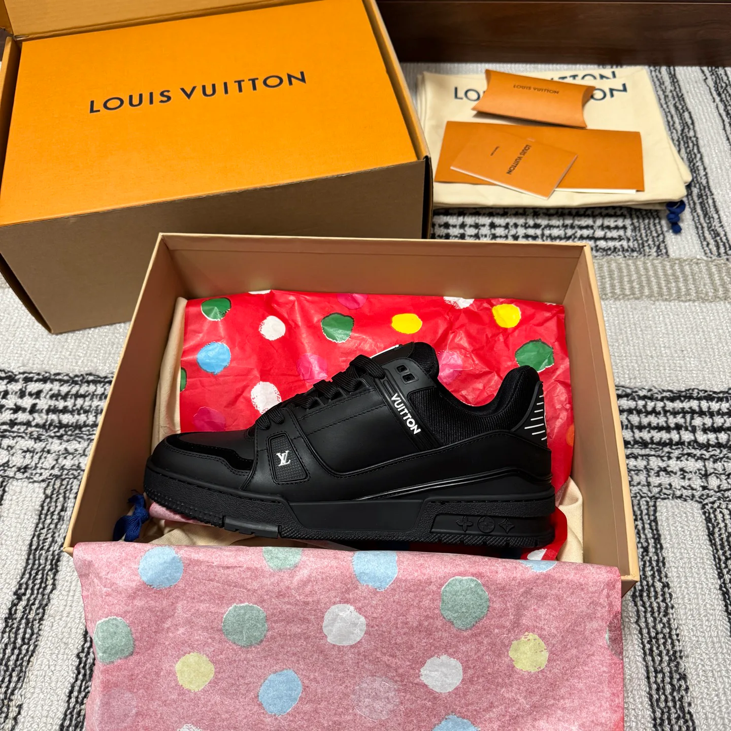 Кроссовки Женские Louis Vuitton 1546787