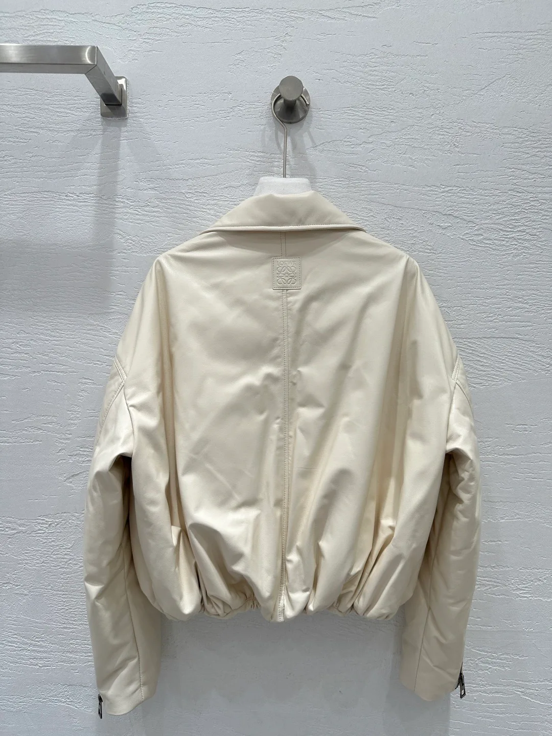 Кожаные Куртки И Дублёнки Женские Loewe 609263