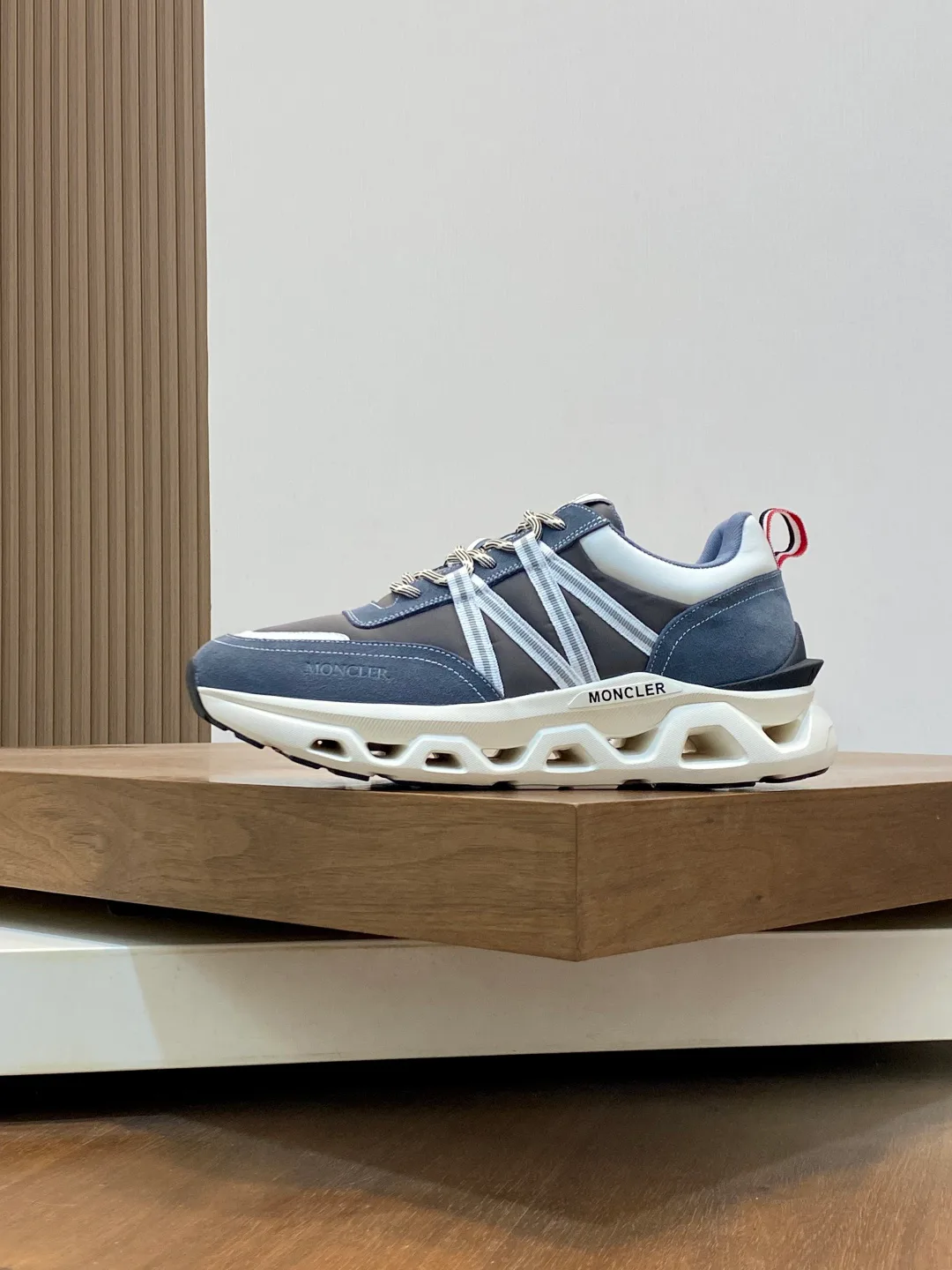 Кроссовки Мужские Moncler 11250177