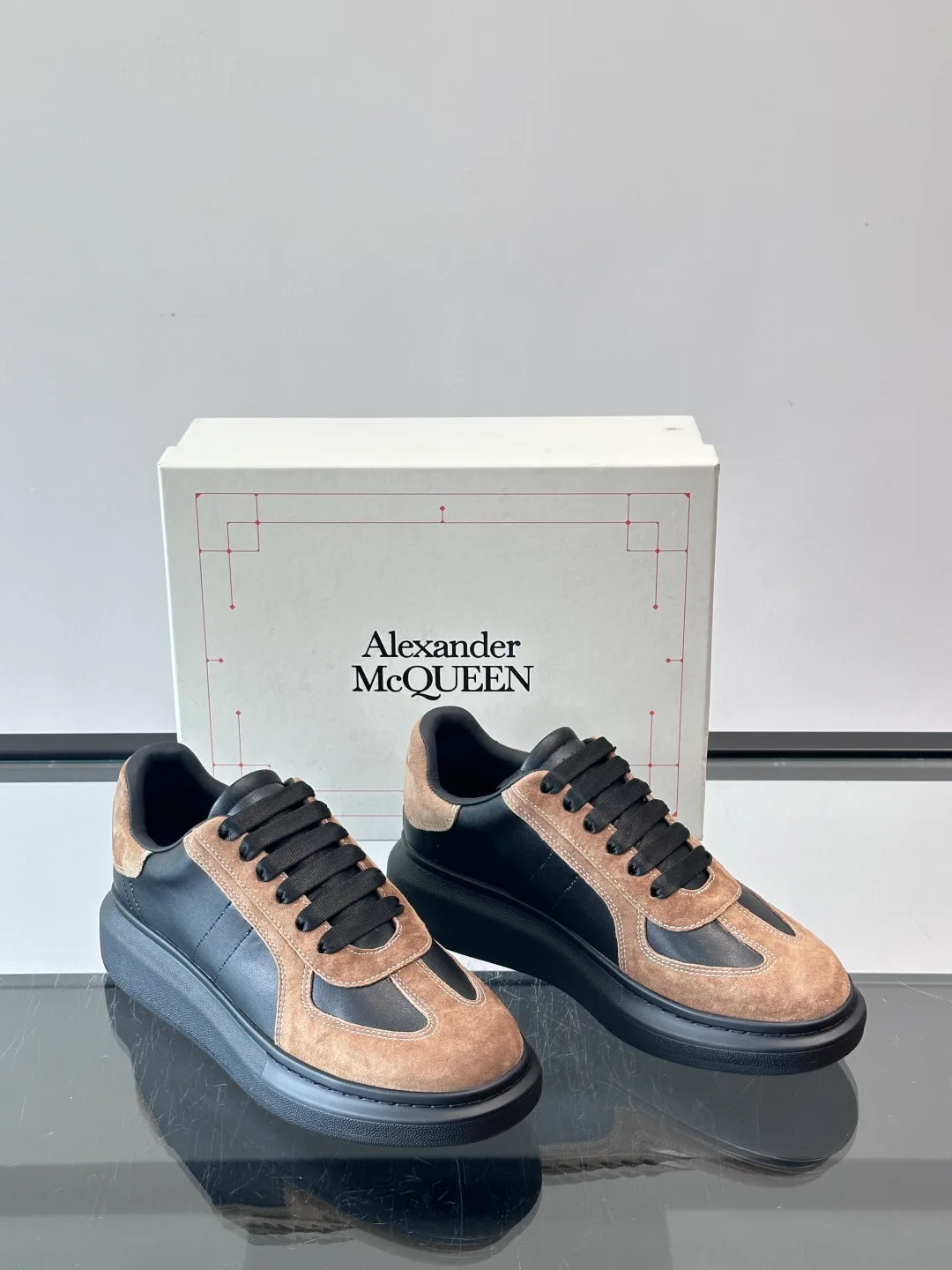 Кроссовки Мужские Alexander Mcqueen 564559