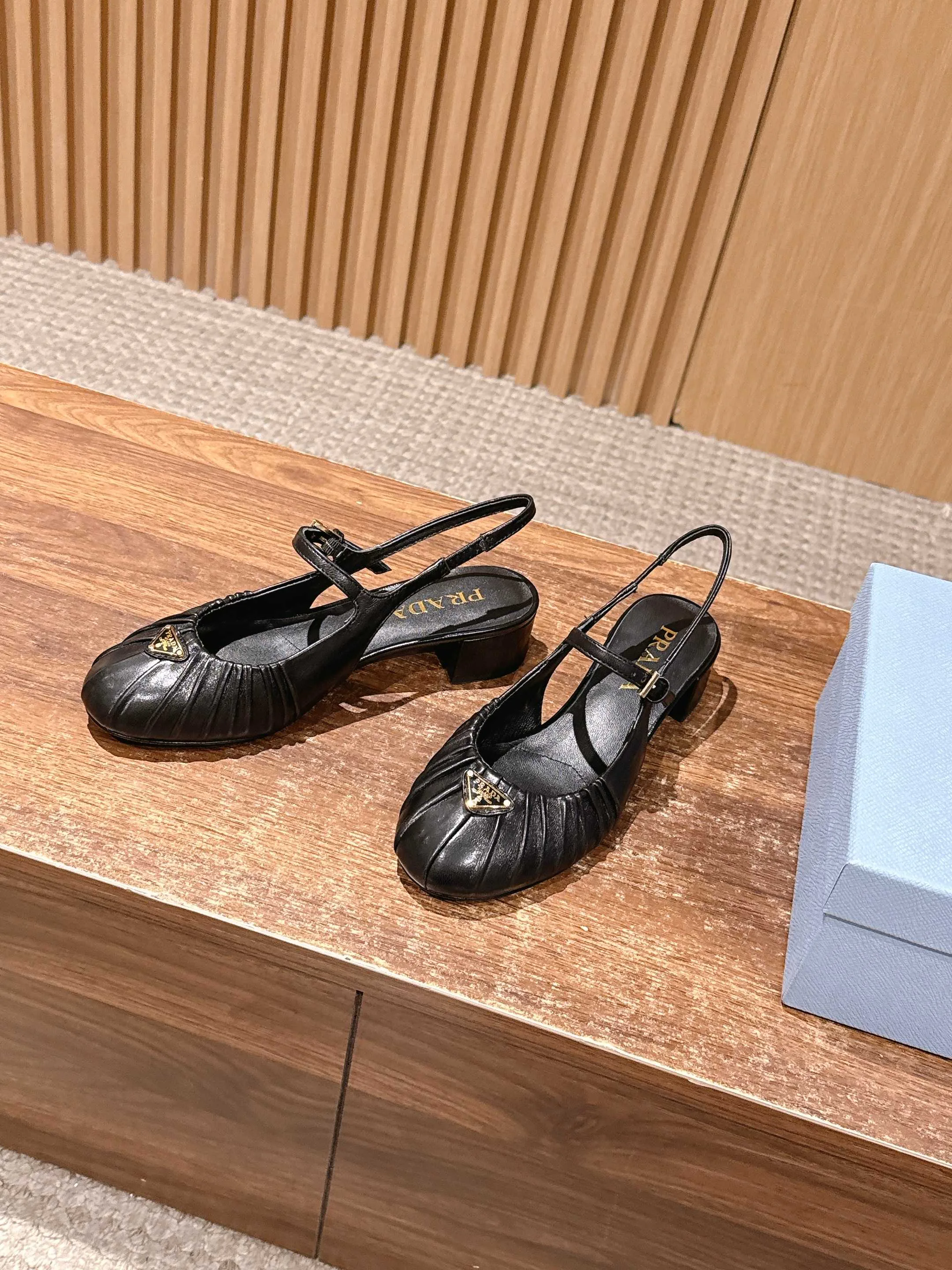 Туфли Женские Prada 4385792