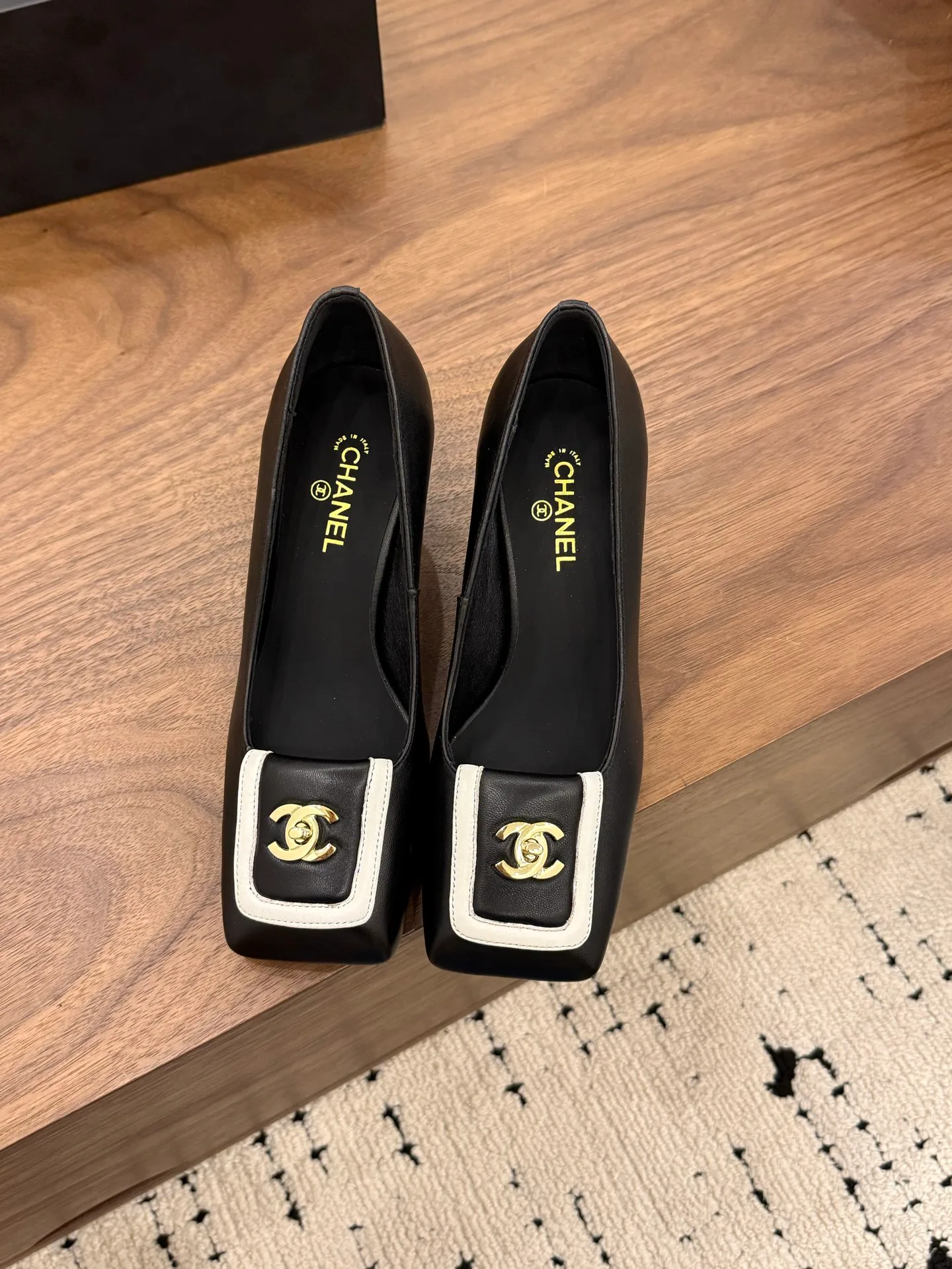 Туфли Женские Chanel 13444966