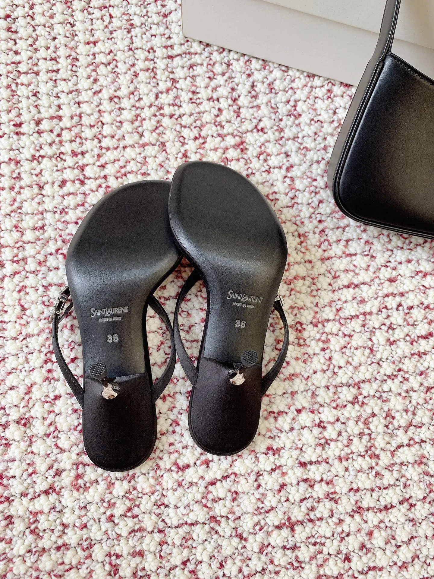 Босоножки Женские Saint Laurent 13151773