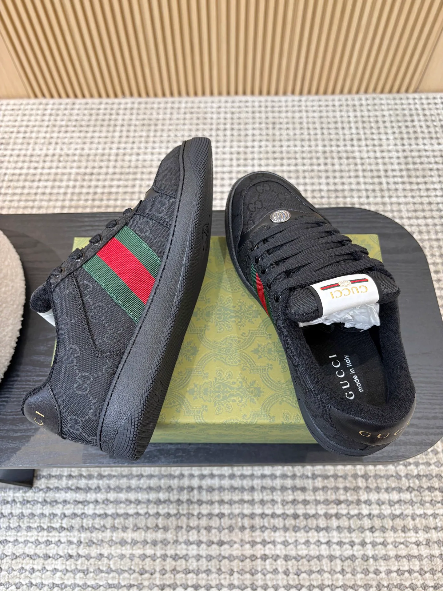 Кроссовки Женские Gucci 17978106