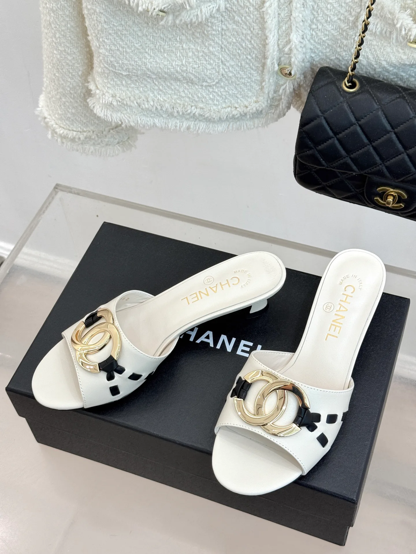 Босоножки Женские Chanel 17025707